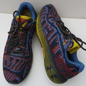 SIZE 13.  UNDER ARMOUR HOVR MACHINA running  sneakers shoes.